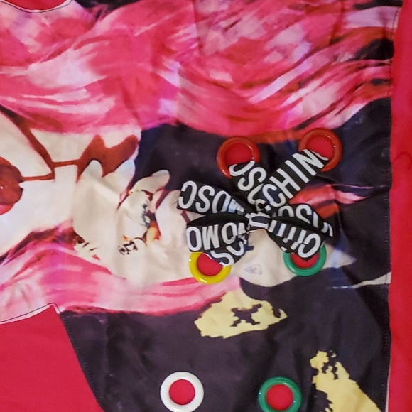 S/S T's with applique satin girl - Picture 3 of 3